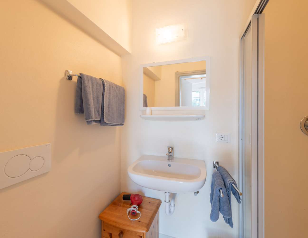 20250430095444-_8009084-HDR